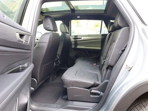 New 2026 Volkswagen Atlas Cross Sport SE image 22