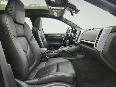 Used 2016 Porsche Cayenne GTS AWD/4WD image 28