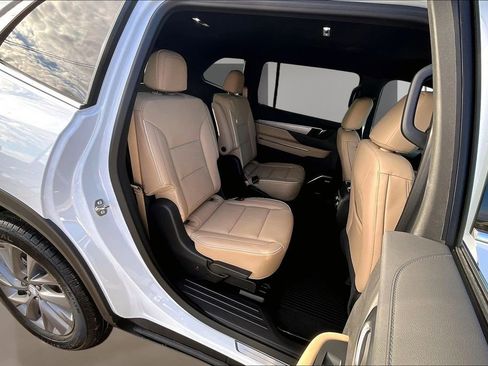 New 2026 Buick Enclave Preferred image 9