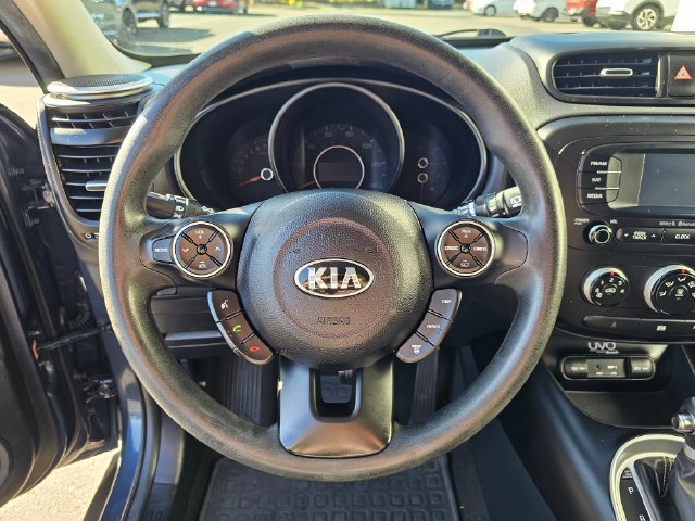 Used 2015 Kia Soul + FWD image 24