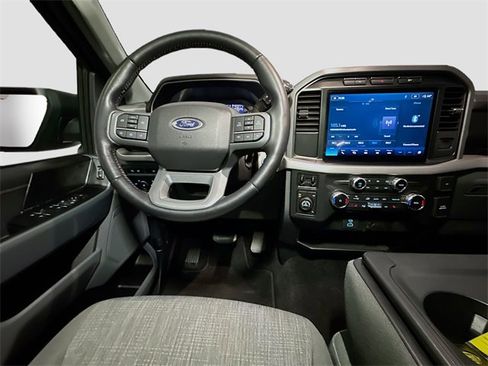 Certified 2022 Ford F150 XLT w/ Equipment Group 302A High image 33