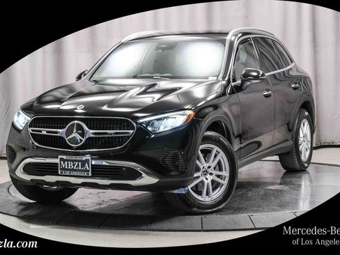 Certified 2026 Mercedes-Benz GLC 300 image 1