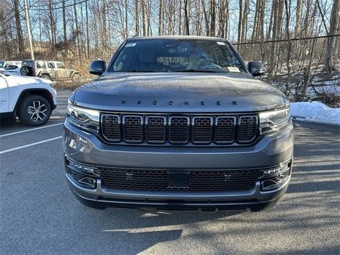 New 2025 Jeep Wagoneer L Series II w/ Premium Group I image 3