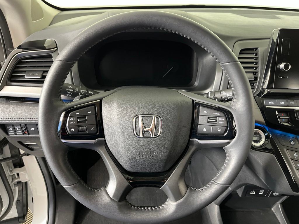 Certified 2026 Honda Odyssey Touring image 35