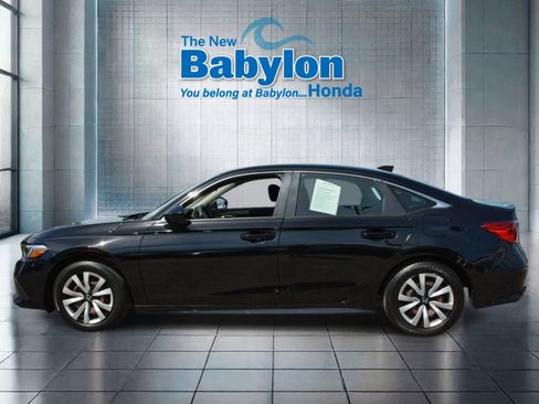 Used 2023 Honda Civic LX image 2
