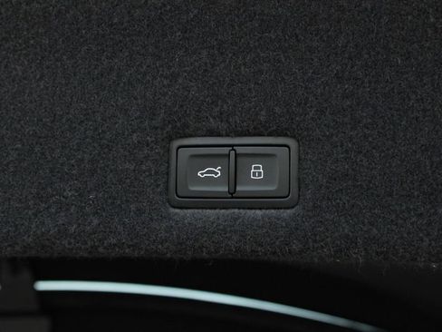 Used 2023 Lamborghini Urus S image 35