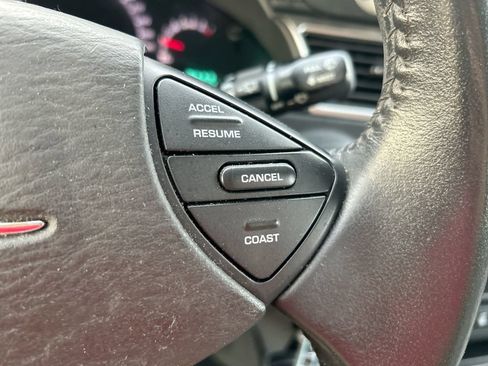 Used 2008 Chrysler Pacifica Touring FWD image 15