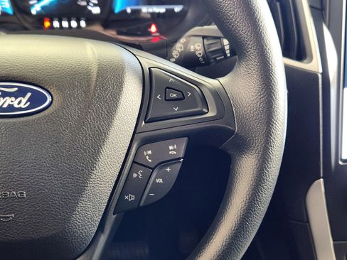 Used 2022 Ford Edge SE w/ Black Appearance Package image 19