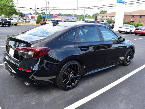 Certified 2025 Honda Civic Sport image 3