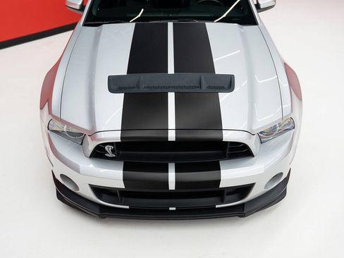 Used 2013 Ford Mustang Shelby GT500 RWD image 3