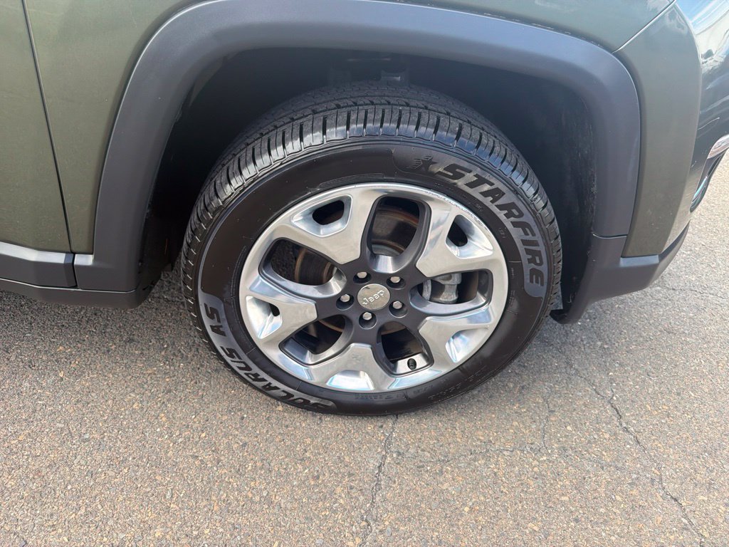 Used 2018 Jeep Compass Limited w/ Navigation Group AWD/4WD image 33
