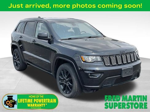Used 2020 Jeep Grand Cherokee Altitude AWD/4WD image 1