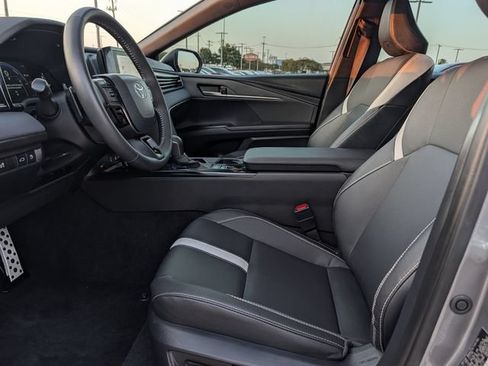 Used 2026 Toyota Camry SE FWD image 26