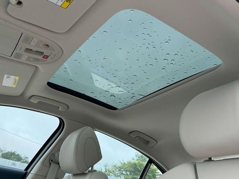 New 2026 Genesis G70 2.5T Prestige image 17