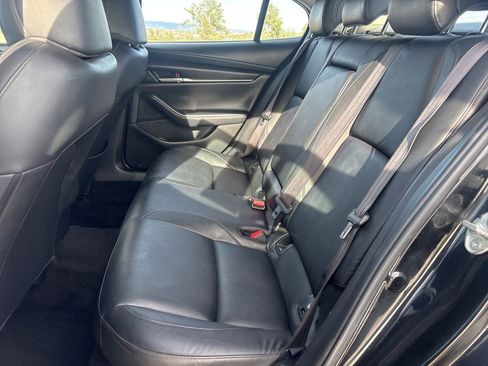 Used 2021 MAZDA MAZDA3 s FWD image 11