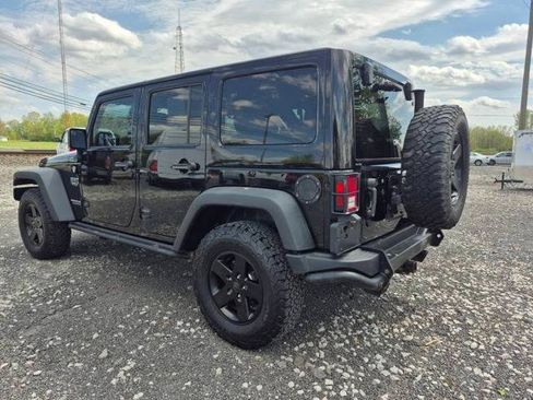 Used 2012 Jeep Wrangler Unlimited Rubicon AWD/4WD image 5