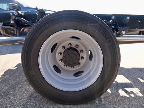 New 2026 Ford F450 XL image 29