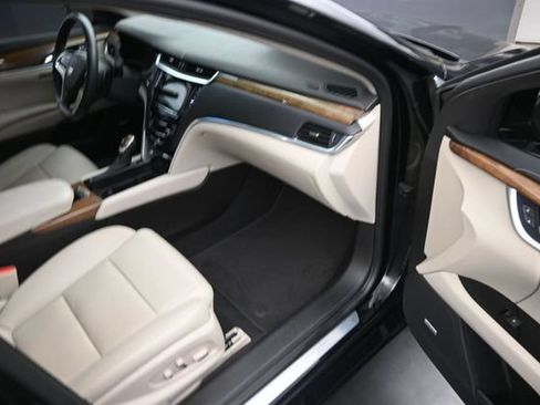 Used 2018 Cadillac XTS Luxury FWD image 9