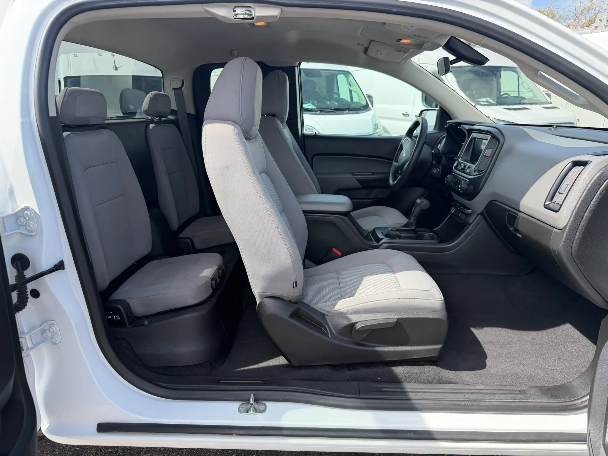 Used 2020 Chevrolet Colorado W/T w/ WT Convenience Package RWD image 16