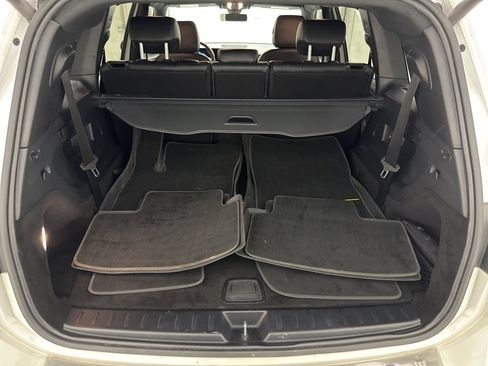 Used 2021 Mercedes-Benz GLB 35 AMG 4MATIC w/ Premium Package image 34