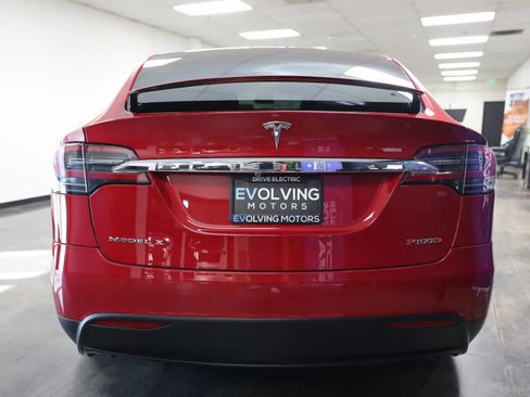 Used 2017 Tesla Model X P100D image 8