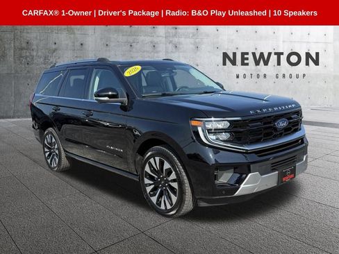 Used 2026 Ford Expedition Platinum w/ Driver's Package AWD/4WD image 1