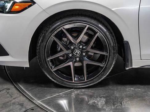 Used 2023 Honda Civic Sport Touring image 9