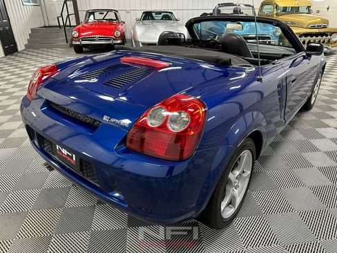 Used 2003 Toyota MR2 image 14