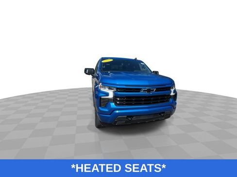 Used 2022 Chevrolet Silverado 1500 RST w/ Convenience Package II AWD/4WD image 4
