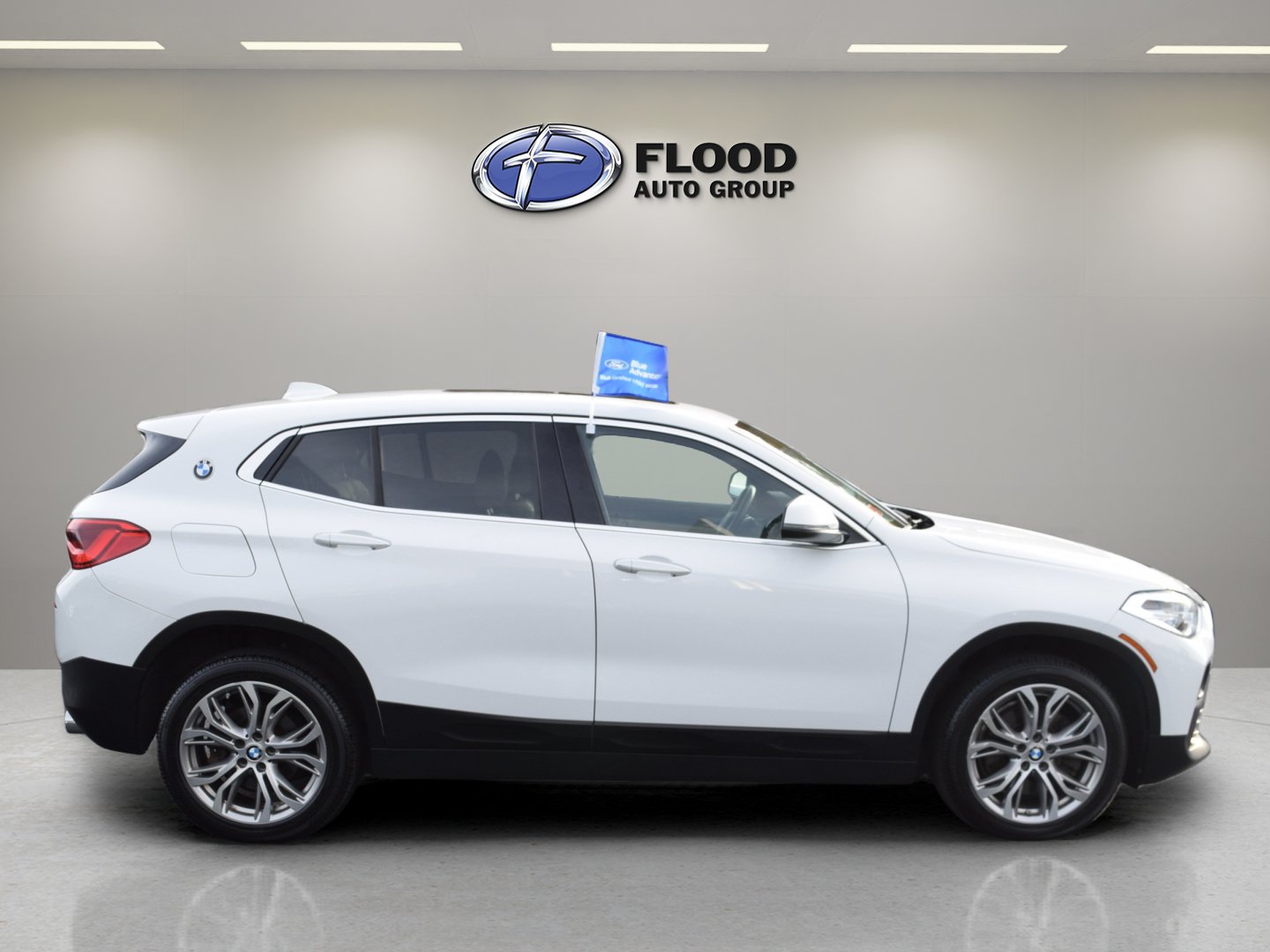 Used 2018 BMW X2 xDrive28i w/ Convenience Package AWD/4WD image 3