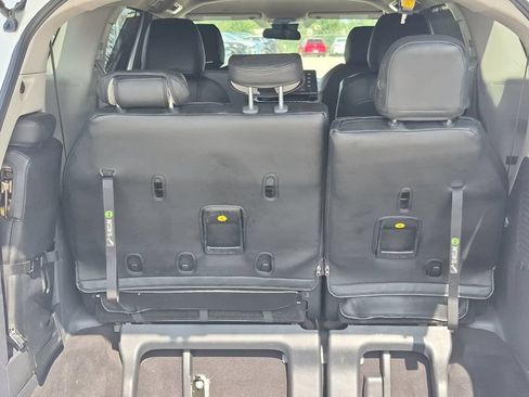 Used 2021 Toyota Sienna LE FWD image 16