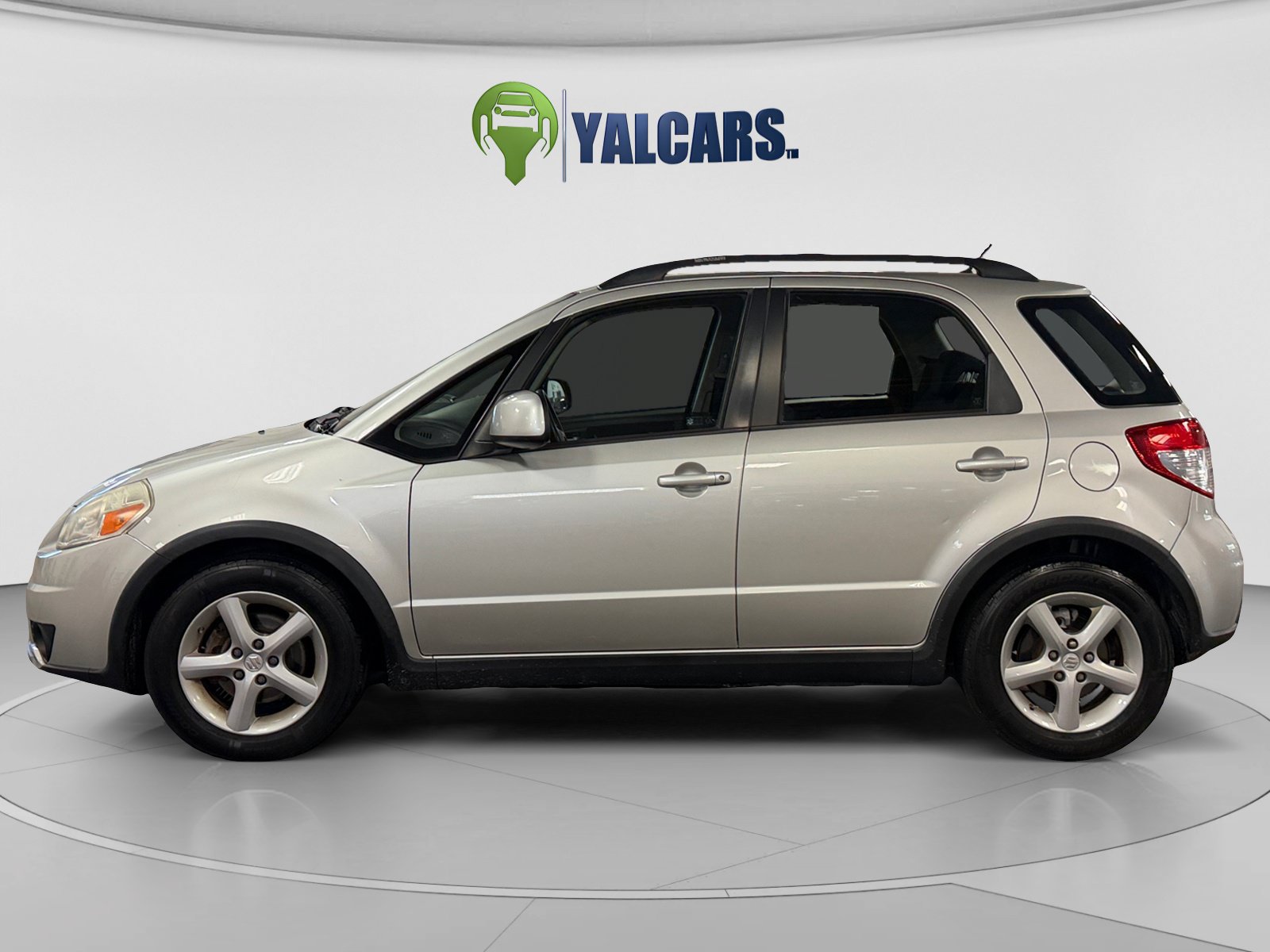 Used 2009 Suzuki SX4 AWD Hatchback image 2