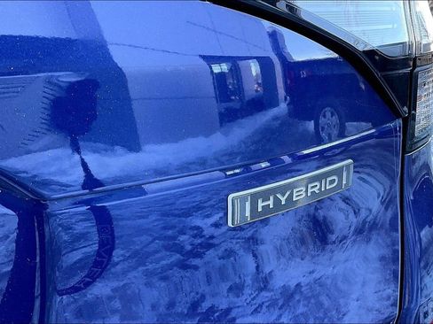 Certified 2025 Subaru Forester Sport image 9