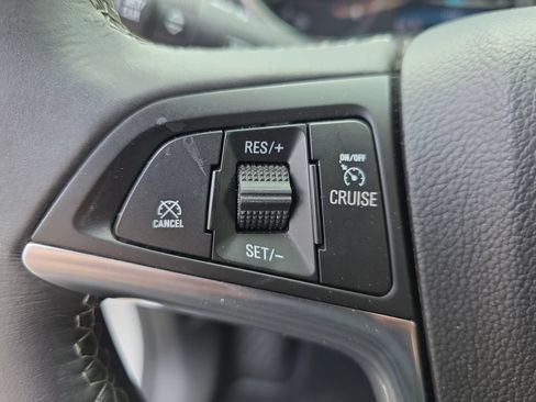Certified 2022 Buick Encore Preferred w/ Safety Package FWD image 18