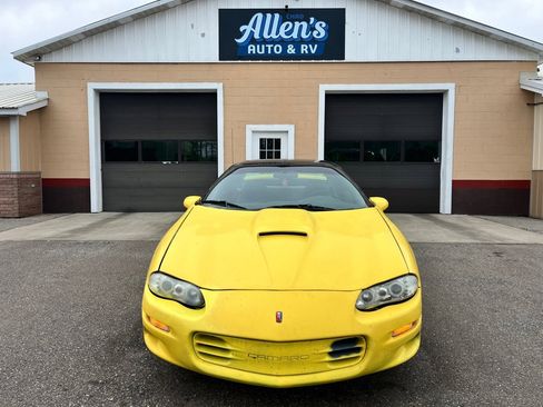 Used 1998 Chevrolet Camaro LT w/ Preferred Equipment Group 2 image 2
