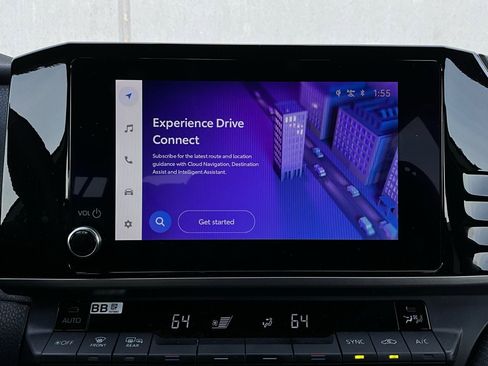 Used 2025 Toyota Camry SE image 29