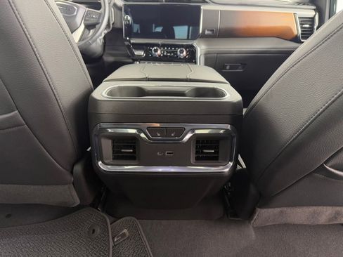 Used 2024 GMC Sierra 2500 Denali w/ Denali Reserve Package image 19