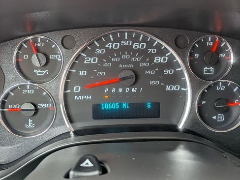 Used 2025 Chevrolet Express 3500 LT w/ LT Preferred Equipment Group RWD image 12