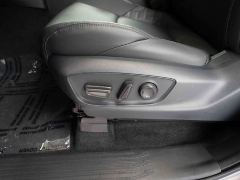 Certified 2025 Toyota Tacoma TRD Off-Road w/ TRD Off Road Premium Package image 12