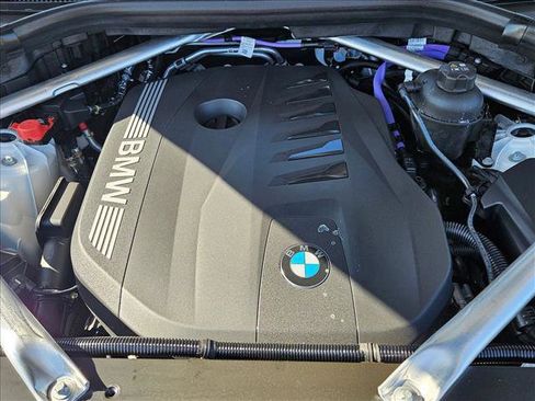 New 2026 BMW X5 sDrive40i w/ Premium Package image 16