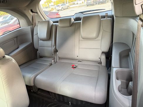 Used 2016 Honda Odyssey EX-L image 26