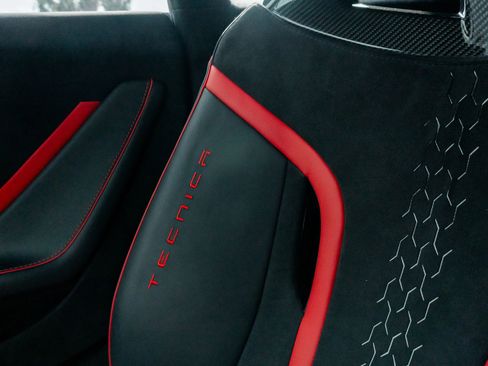 Used 2024 Lamborghini Huracan Tecnica image 70