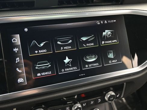 Used 2025 Audi Q3 2.0T Premium image 25