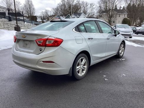 Used 2016 Chevrolet Cruze LT image 7