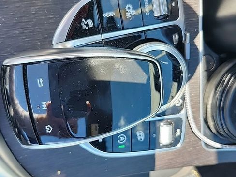 Used 2021 Mercedes-Benz C 63 AMG Cabriolet image 21