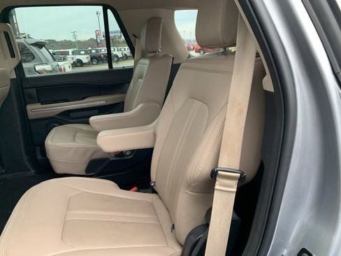 Certified 2024 Ford Expedition Limited image 10