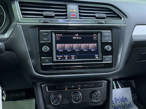 Used 2019 Volkswagen Tiguan S w/ Driver Assistance Package AWD/4WD image 22