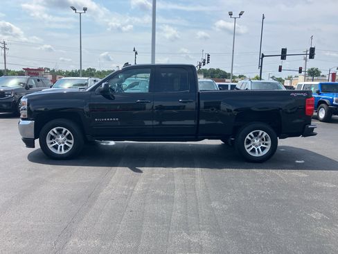Used 2017 Chevrolet Silverado 1500 LT w/ All Star Edition AWD/4WD image 3