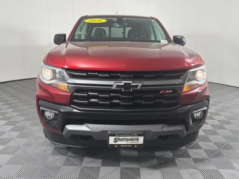 Used 2021 Chevrolet Colorado Z71 AWD/4WD image 3