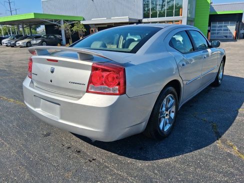 Used 2010 Dodge Charger Rallye RWD image 6